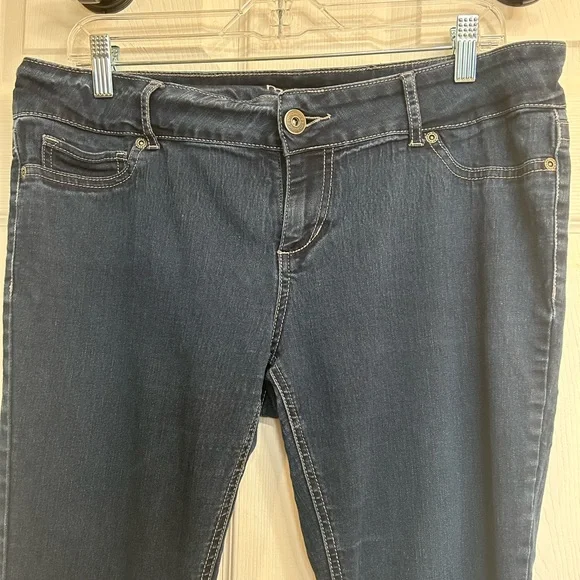 Maurice Low Rise Jeans - Picture 4 of 12
